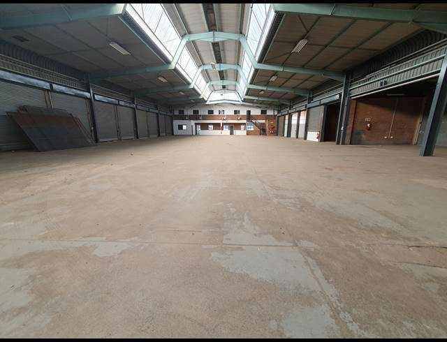 2,058M² WAREHOUSE TO LET IN CITY DEEP